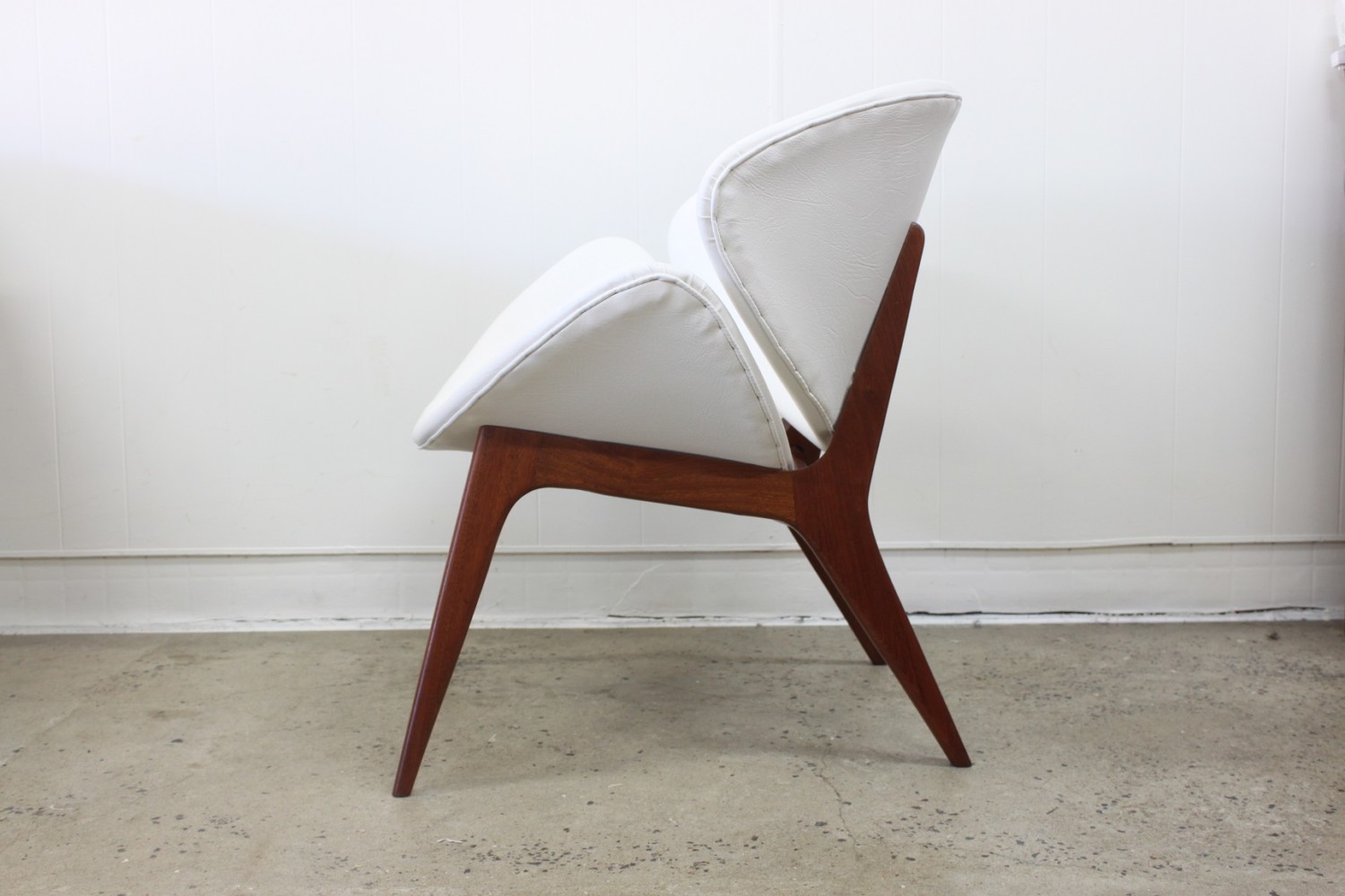 1960s Mahogany Lip Chair