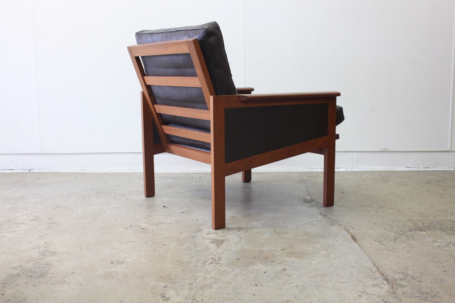 Leather Arm Chairs by Illum WikkelsØ