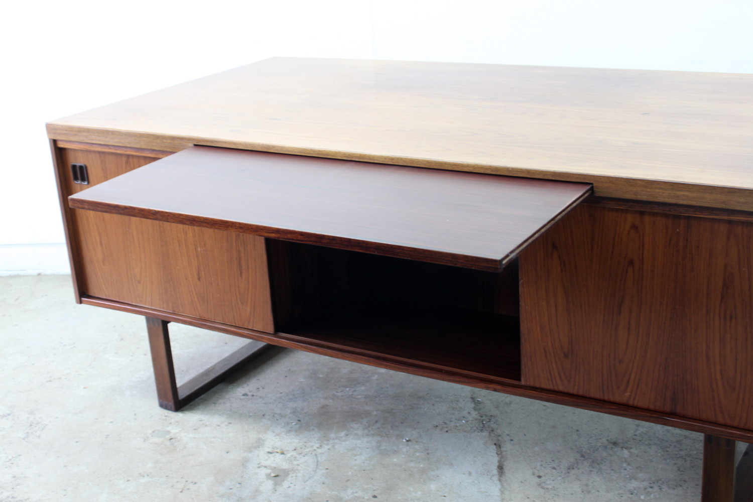 XL Desk by Torben Valeur & Henning Jensen