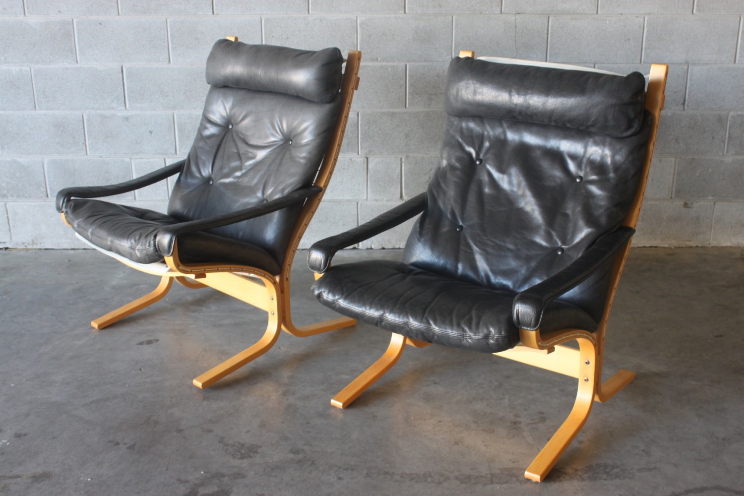 Pair of Siesta Chairs