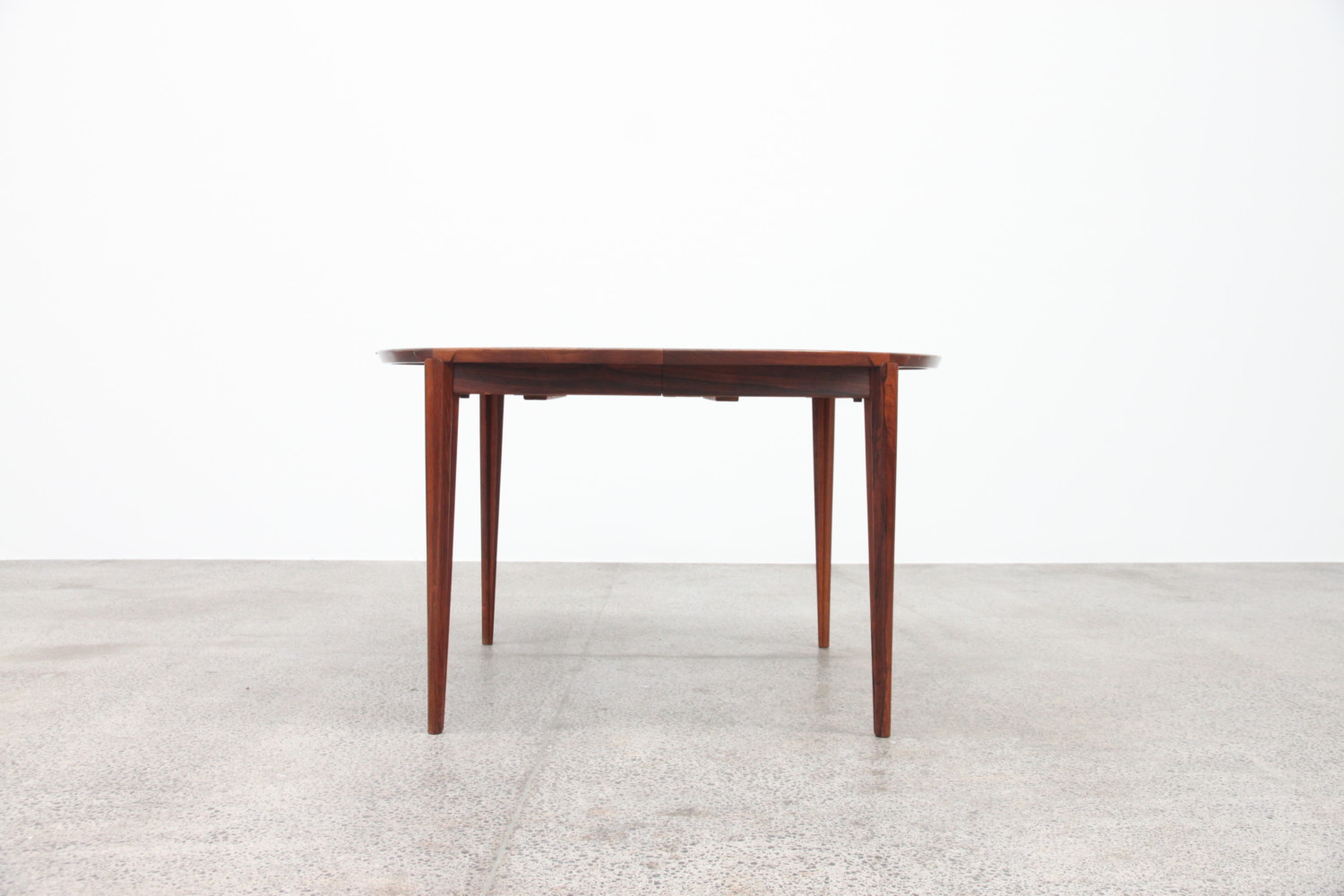 Rosewood Extendable Table