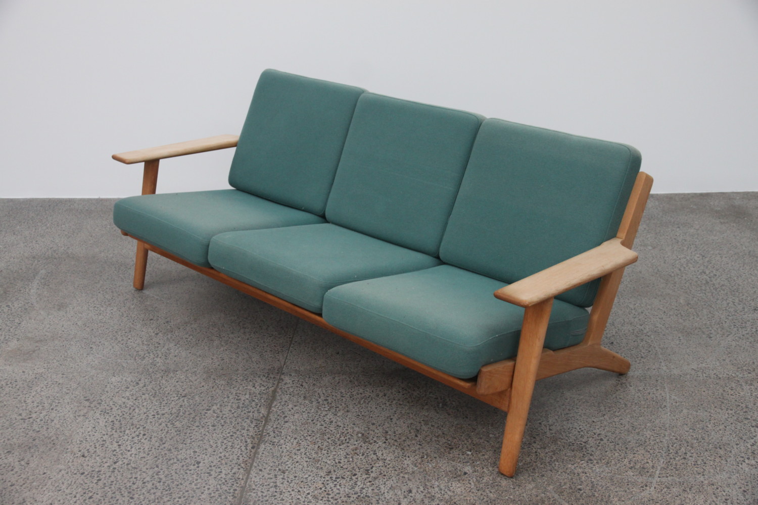 Plank Sofa by Hans Wegner