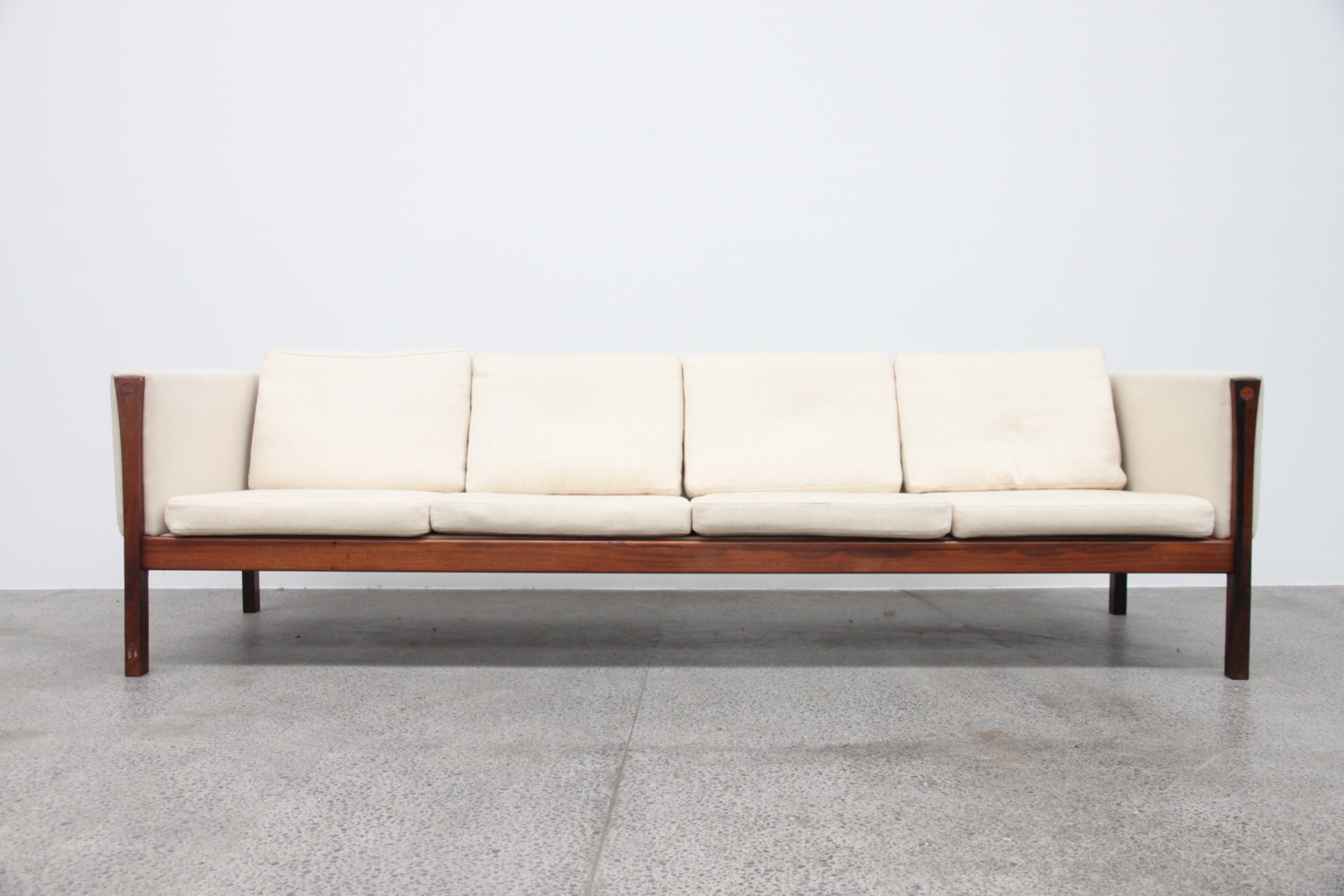 XL Sofa by Hans Wegner