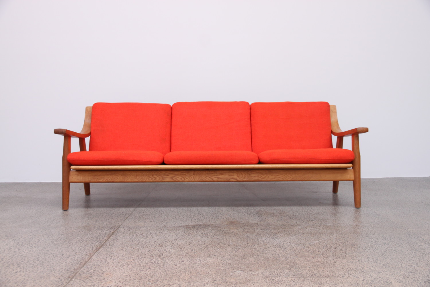 Sofa by Hans Wegner