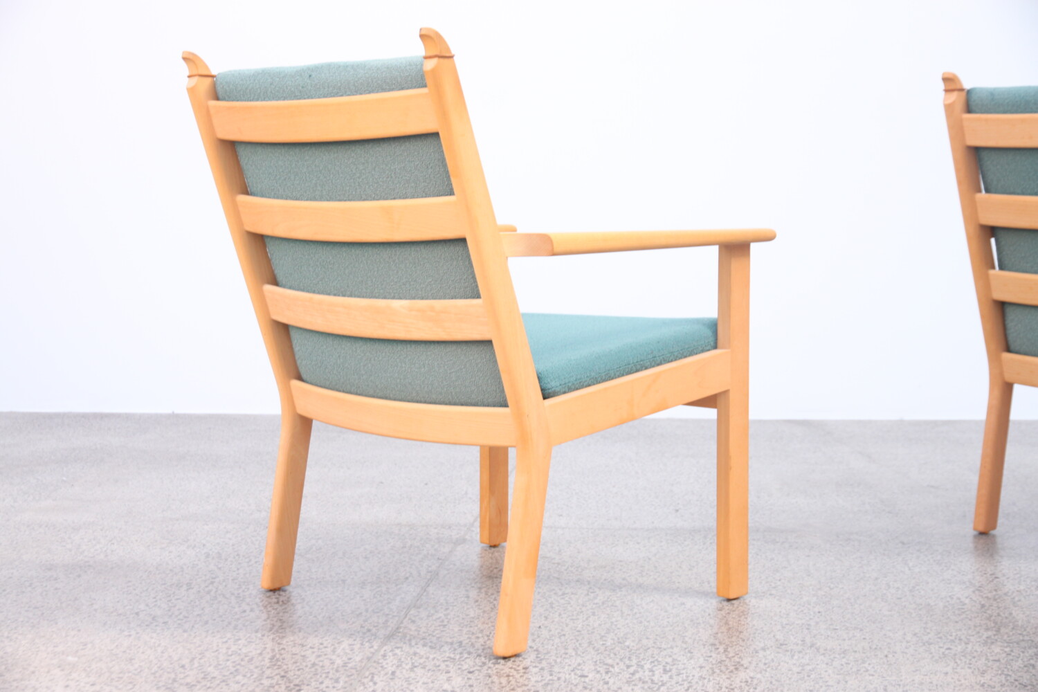 Pair of chairs by Hans Wegner