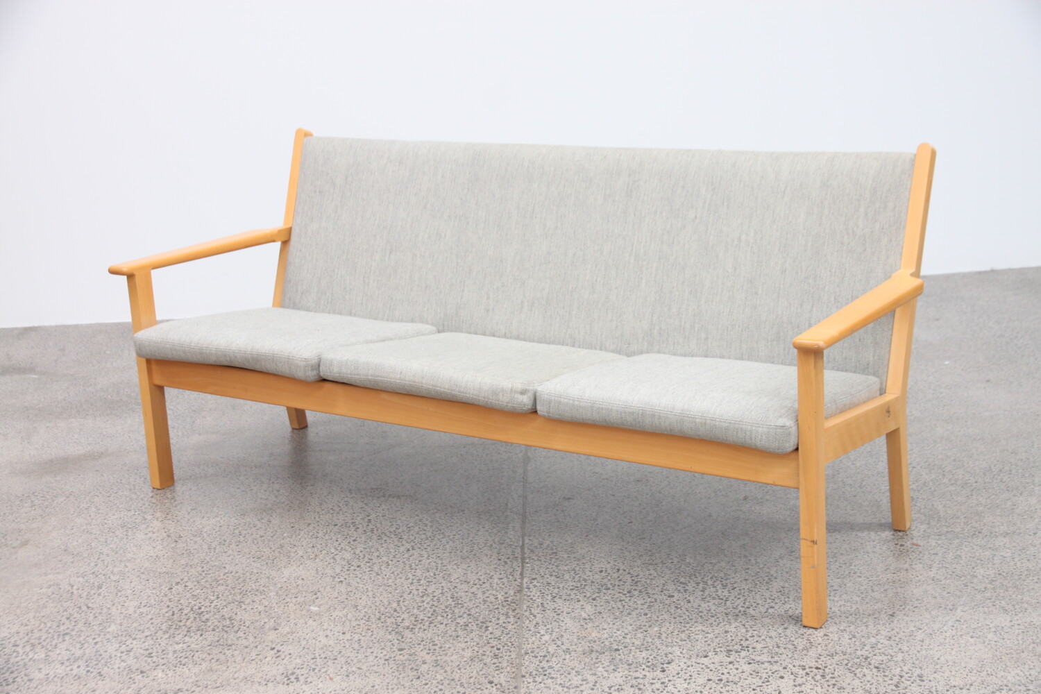 Sofa by Hans Wegner