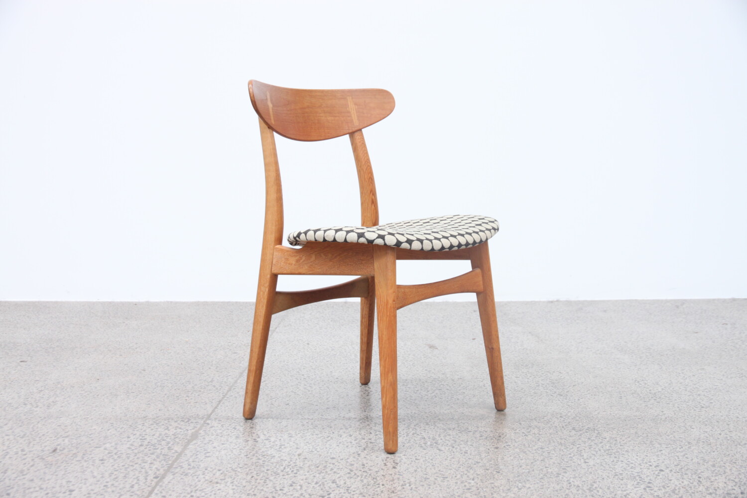 Dining Chairs by Hans Wegner
