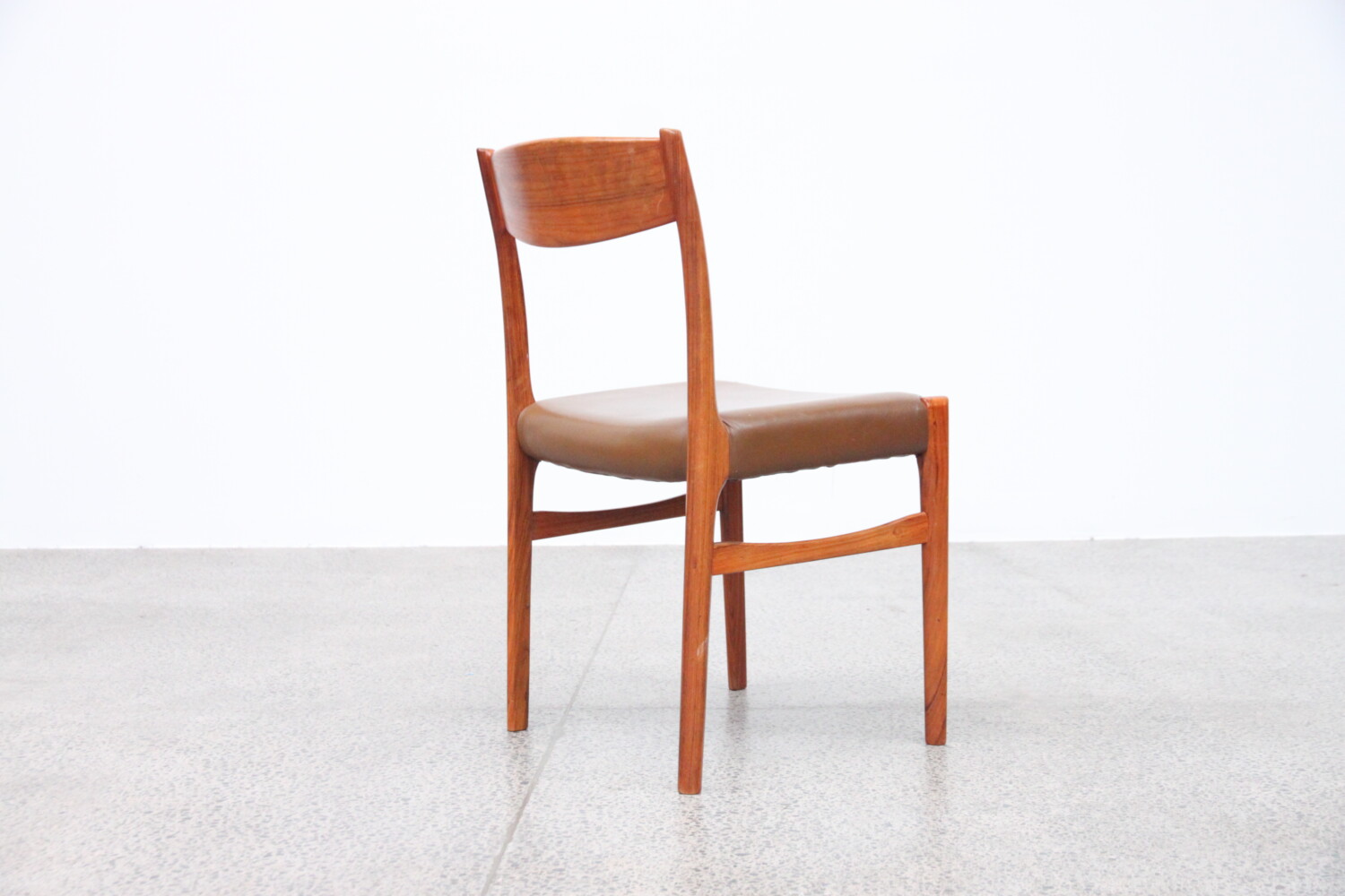 Rosewood Chairs x8 with Leather
