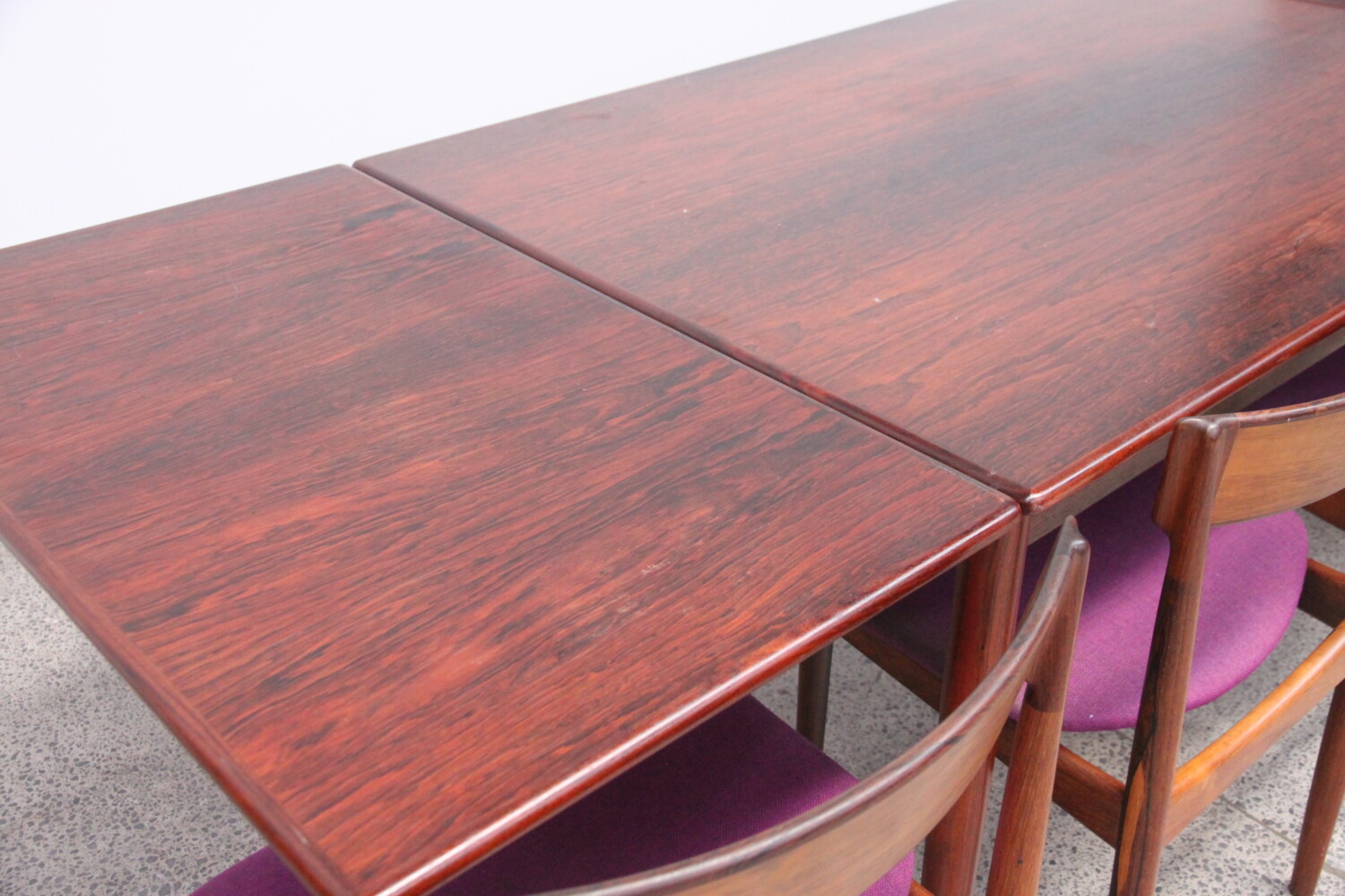 Extendable Rosewood Table