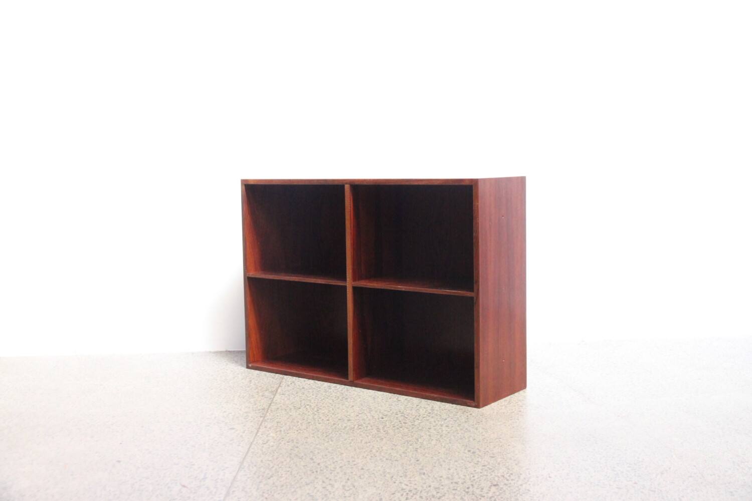 Rosewood Shelves x1 available