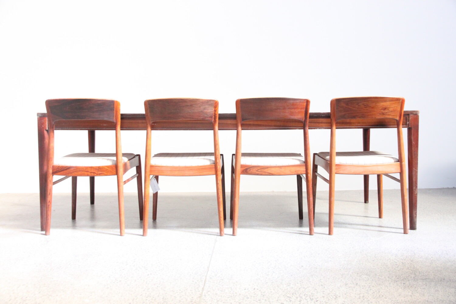 XL Table by Finn Juhl