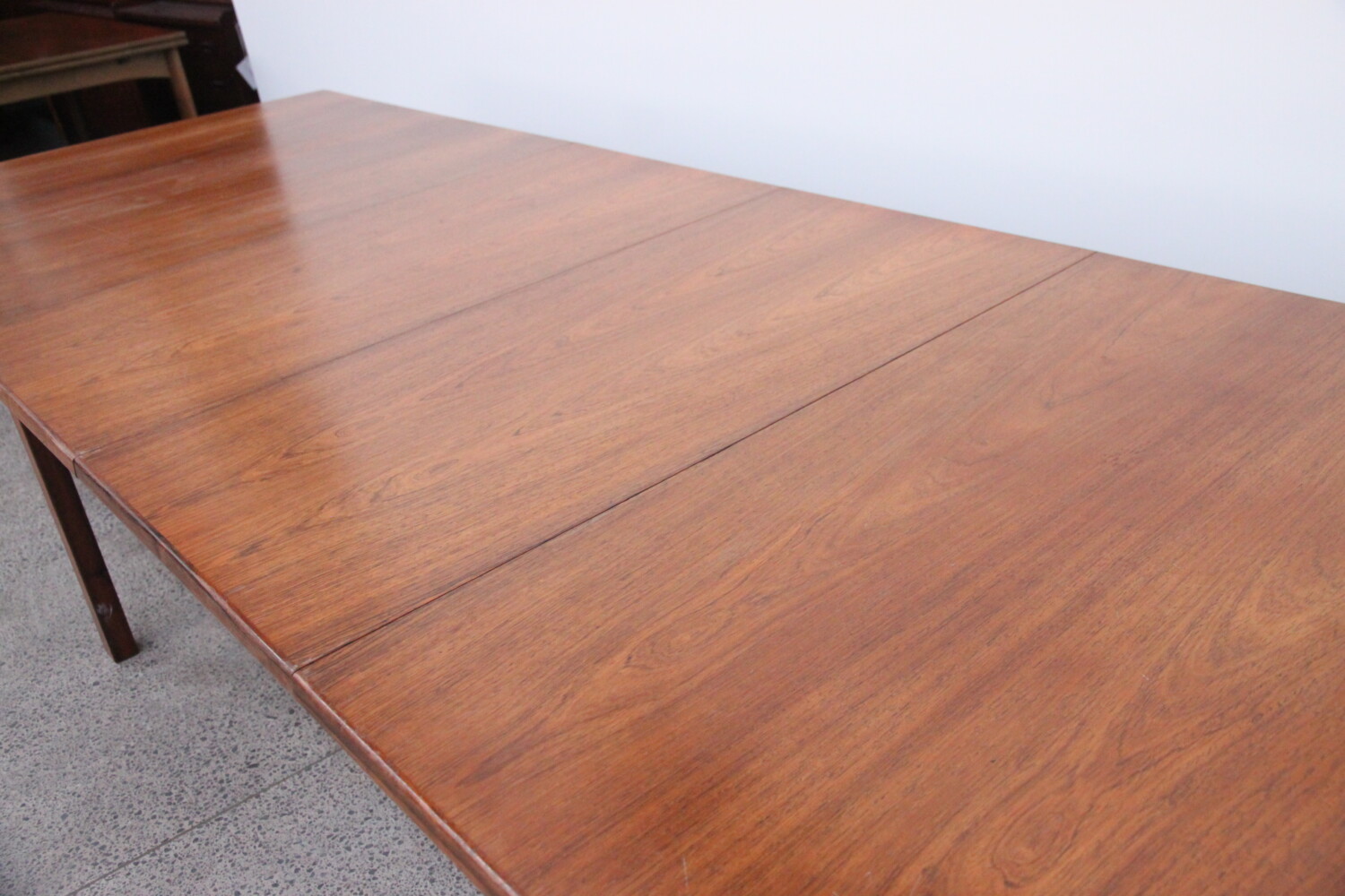 XL Rosewood Rectangle Table