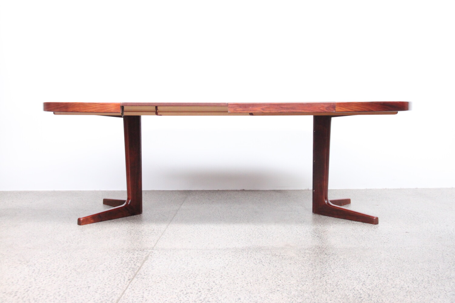 Pedestal Extendable Table