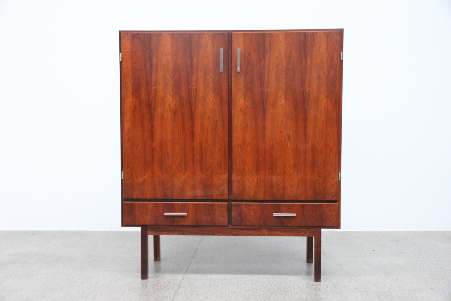 Cabinet by Aco Mobler