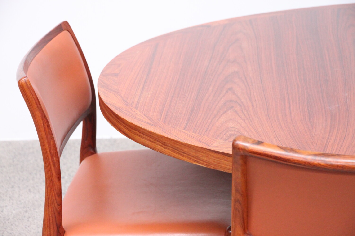 Oval Table by Dyrlund