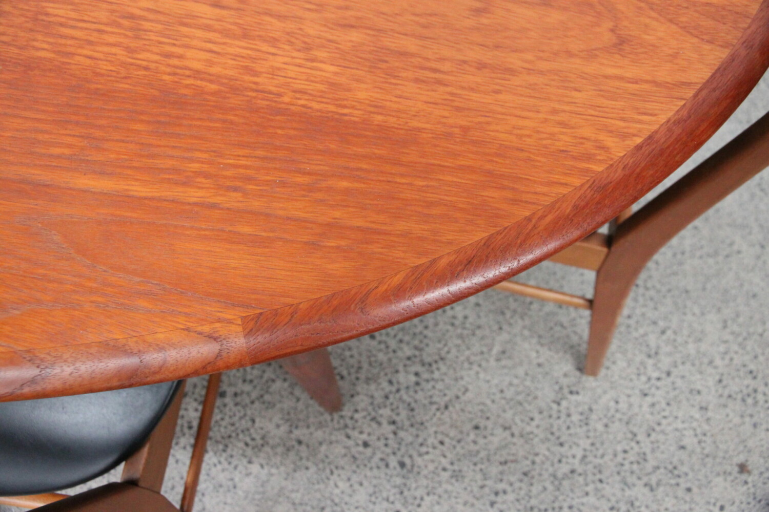 Oval table