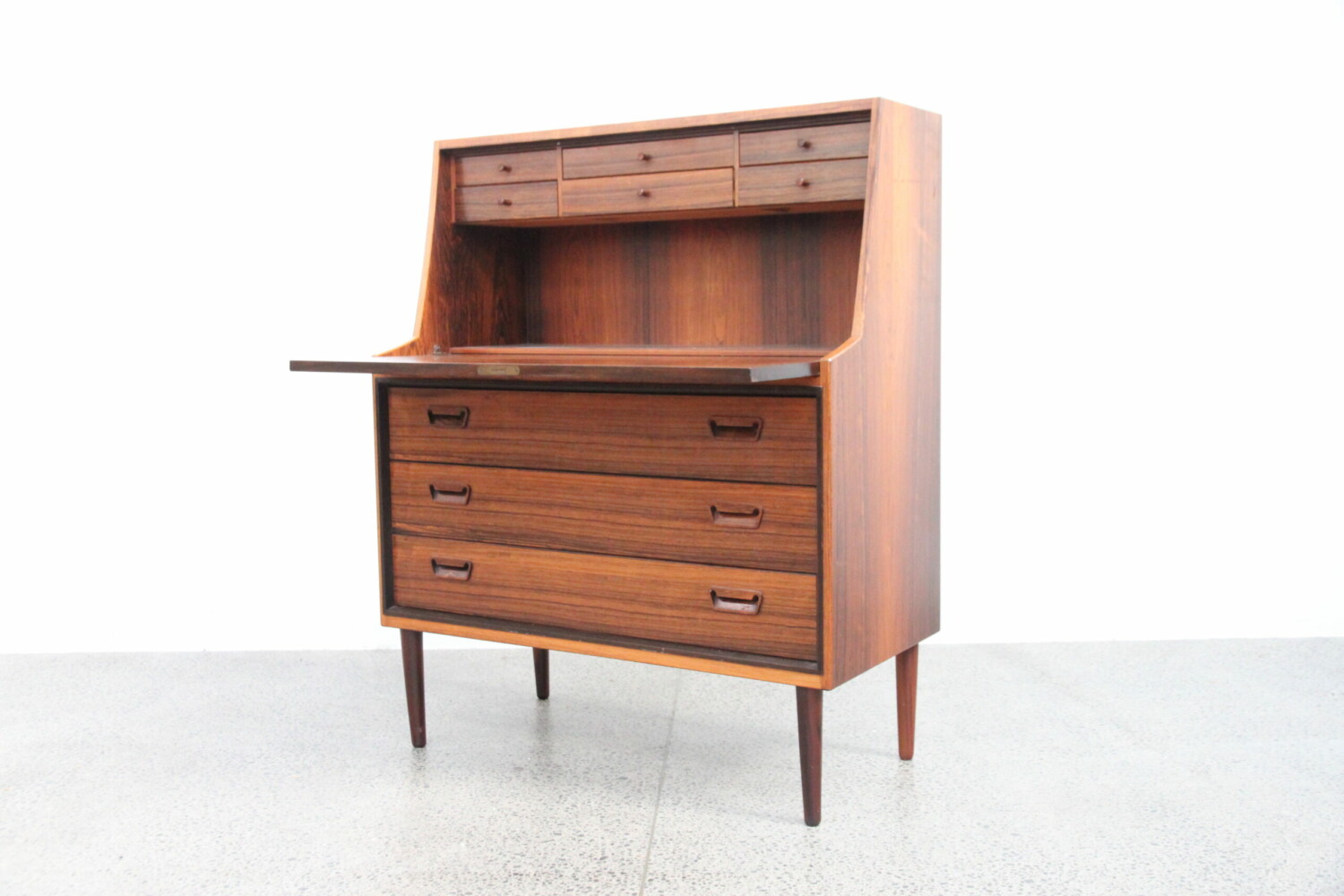 Secretaire desk