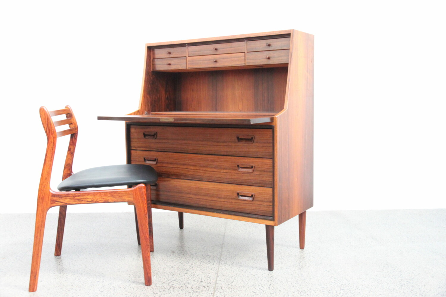Secretaire desk