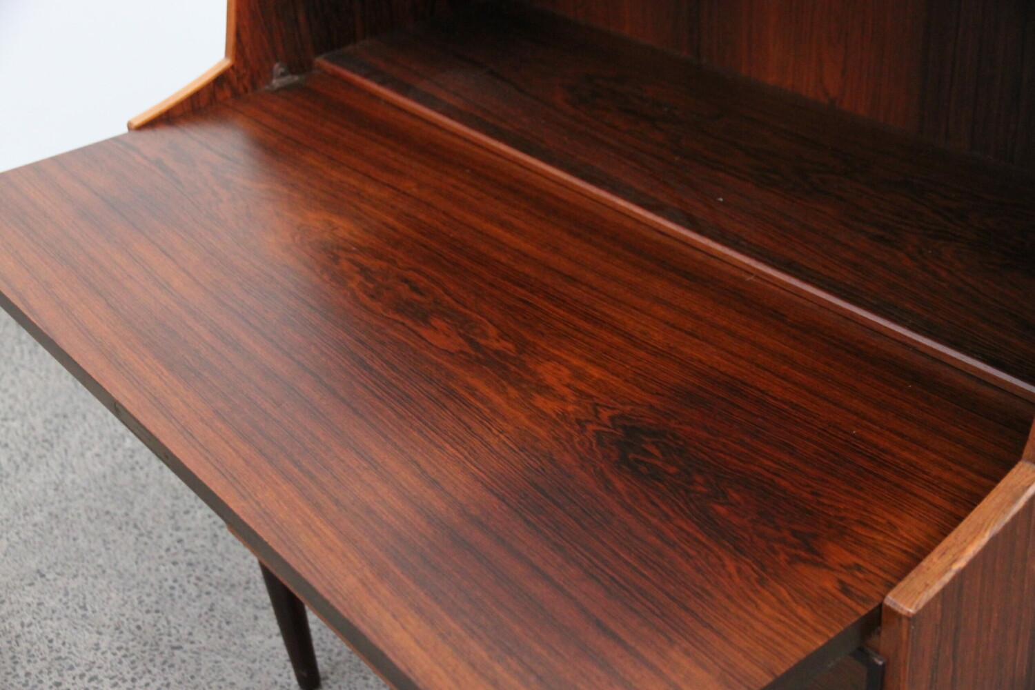 Secretaire desk