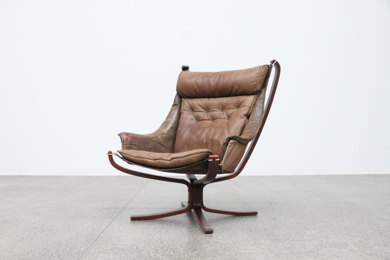 High Back Falcon Chair