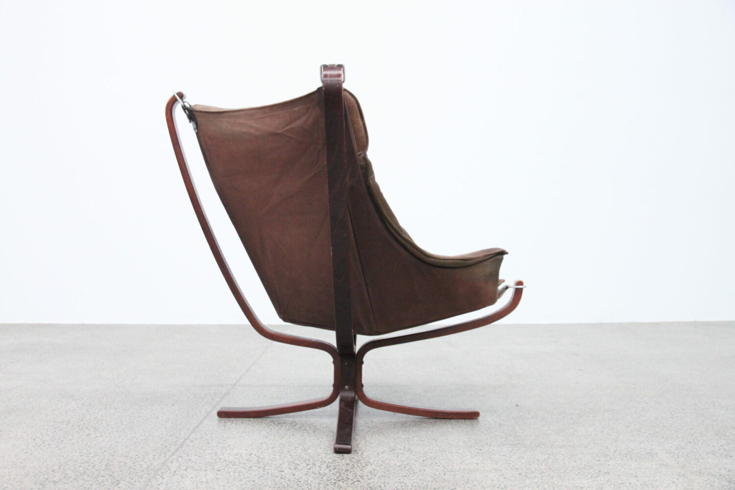 High Back Falcon Chair