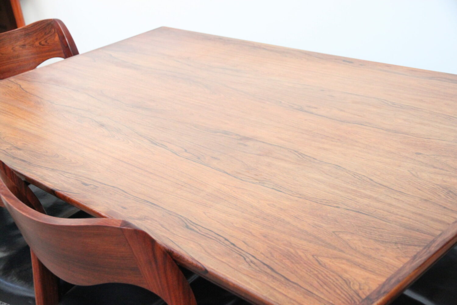 Table by Gunni Omann