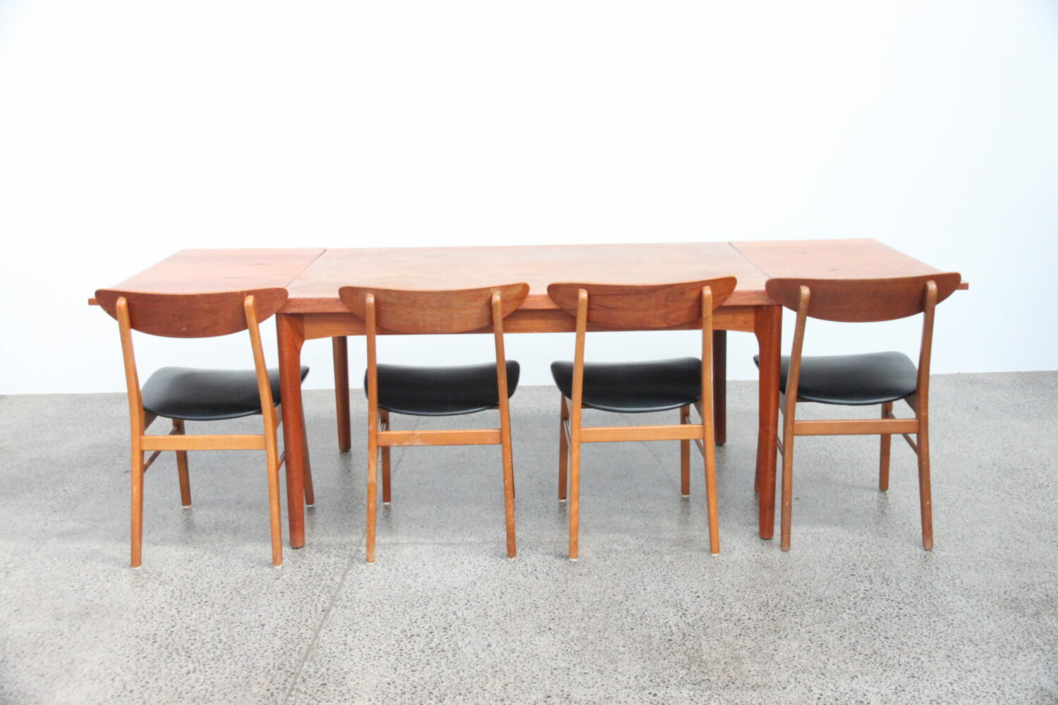 Teak Dining Table by Henning Kjaernulf