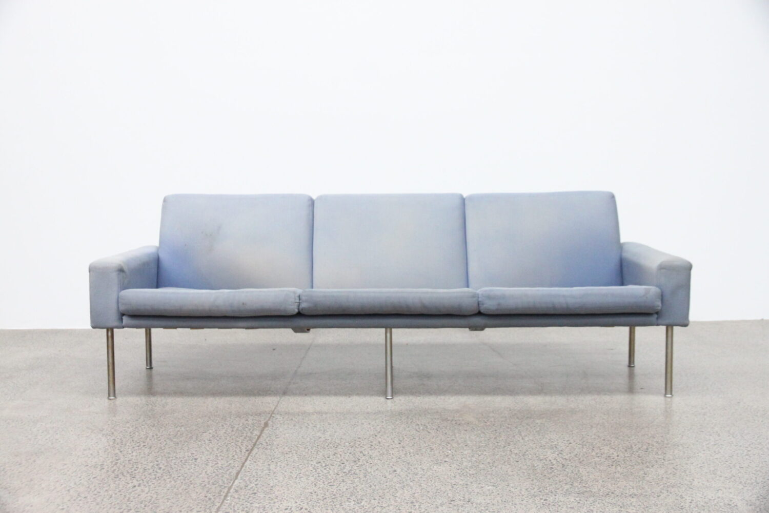Airport Sofa by Hans Wegner