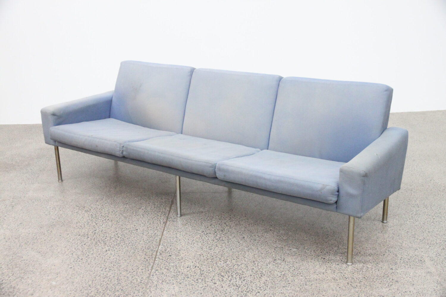 Airport Sofa by Hans Wegner