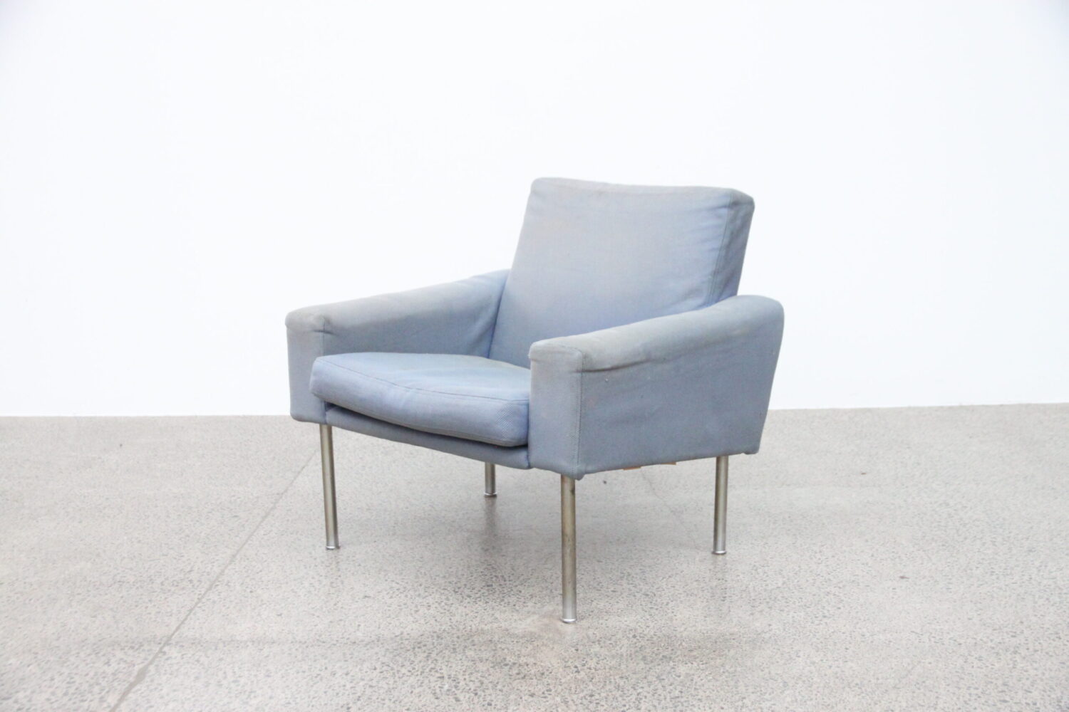 Airport Armchair by Hans Wegner