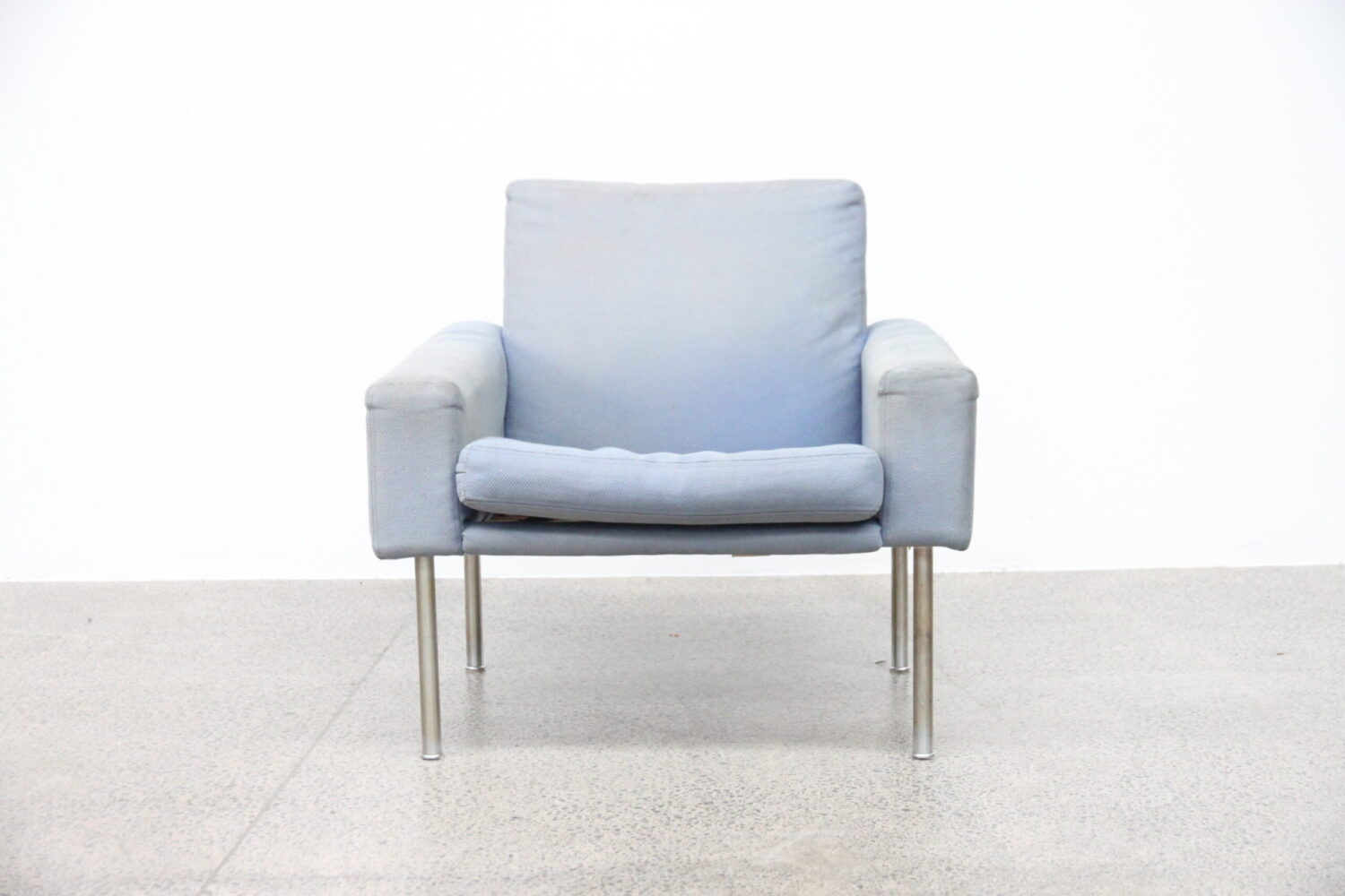 Airport Armchair by Hans Wegner