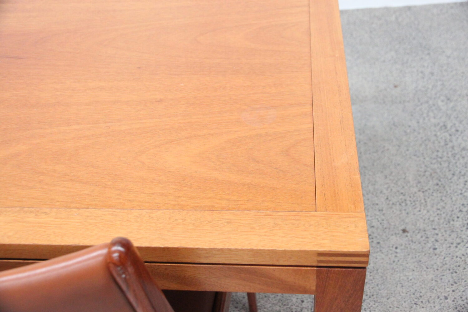 Large Fixed Length Table  by Christian Hvidt