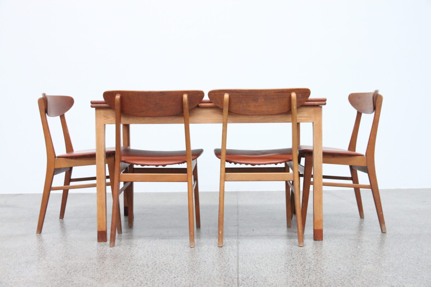 Compact Table by Borge Mogensen
