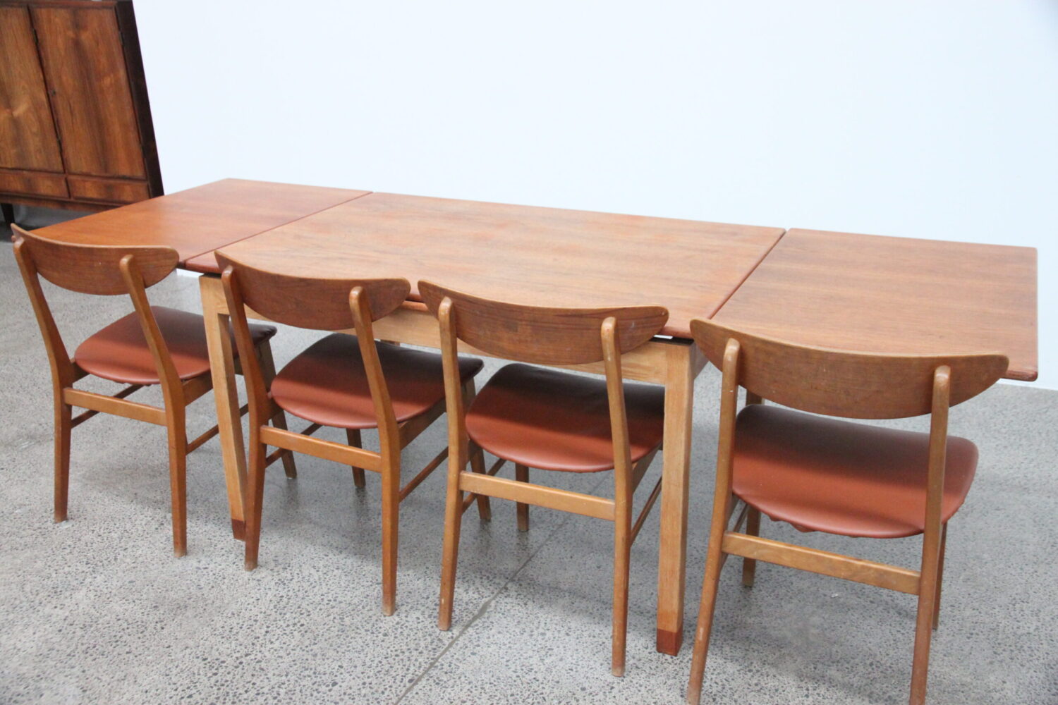 Compact Table by Borge Mogensen