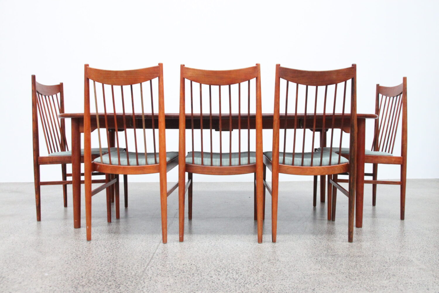 Large Solid Teak Banquet Table With X4 extensions