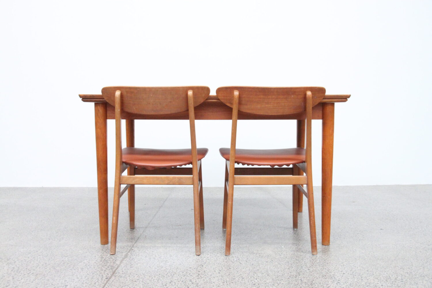 Oak Extendable Dining Table