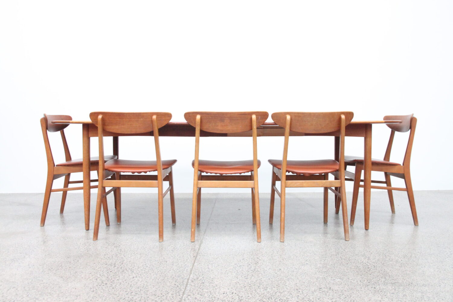 Oval Banquet Table by Peter Hvidt
