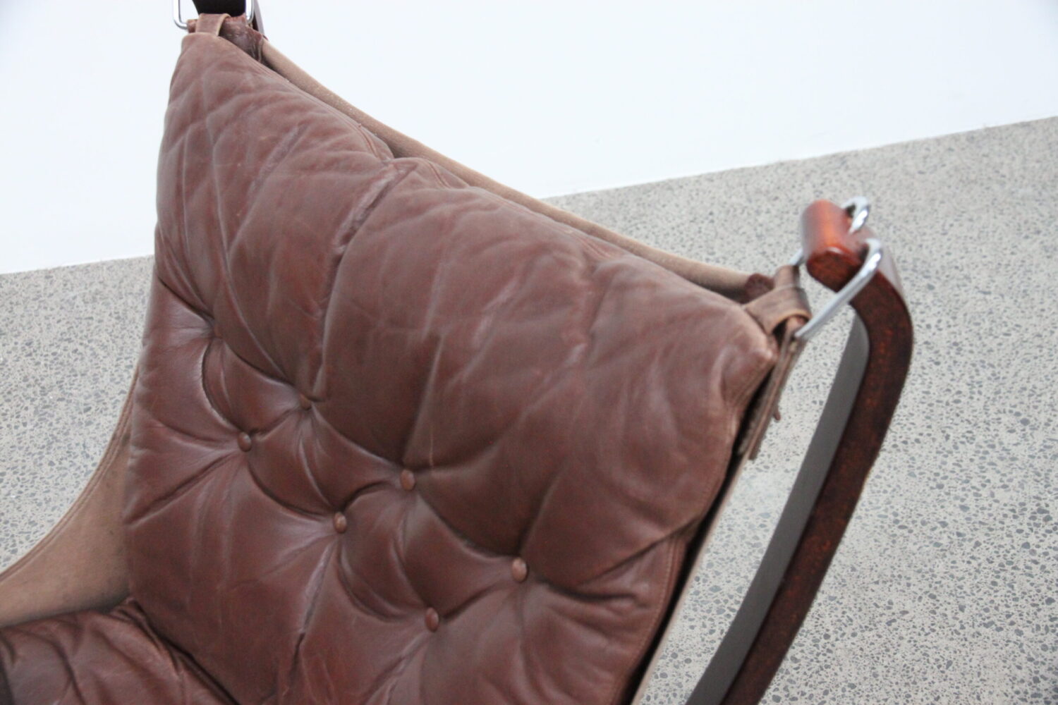 Low Back Falcon Chair