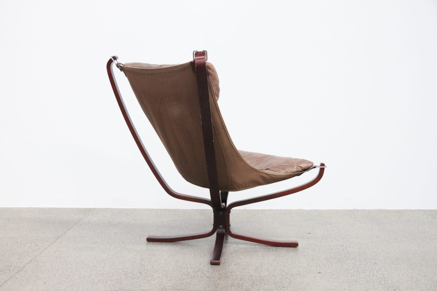 High Back Falcon Chair