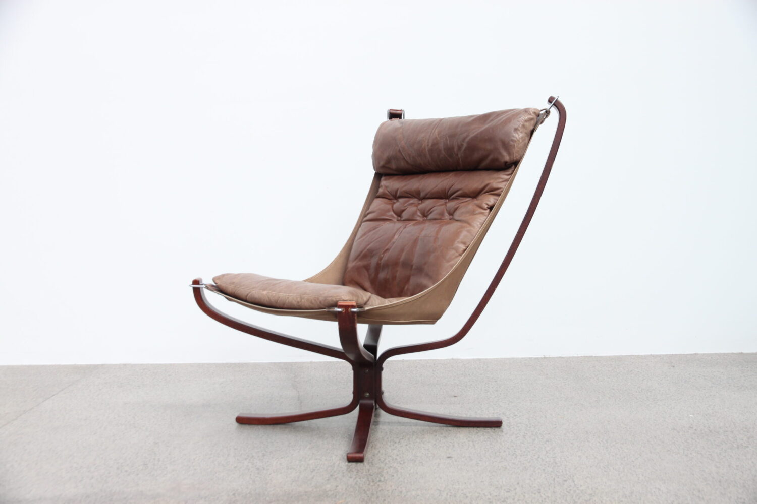 High Back Falcon Chair
