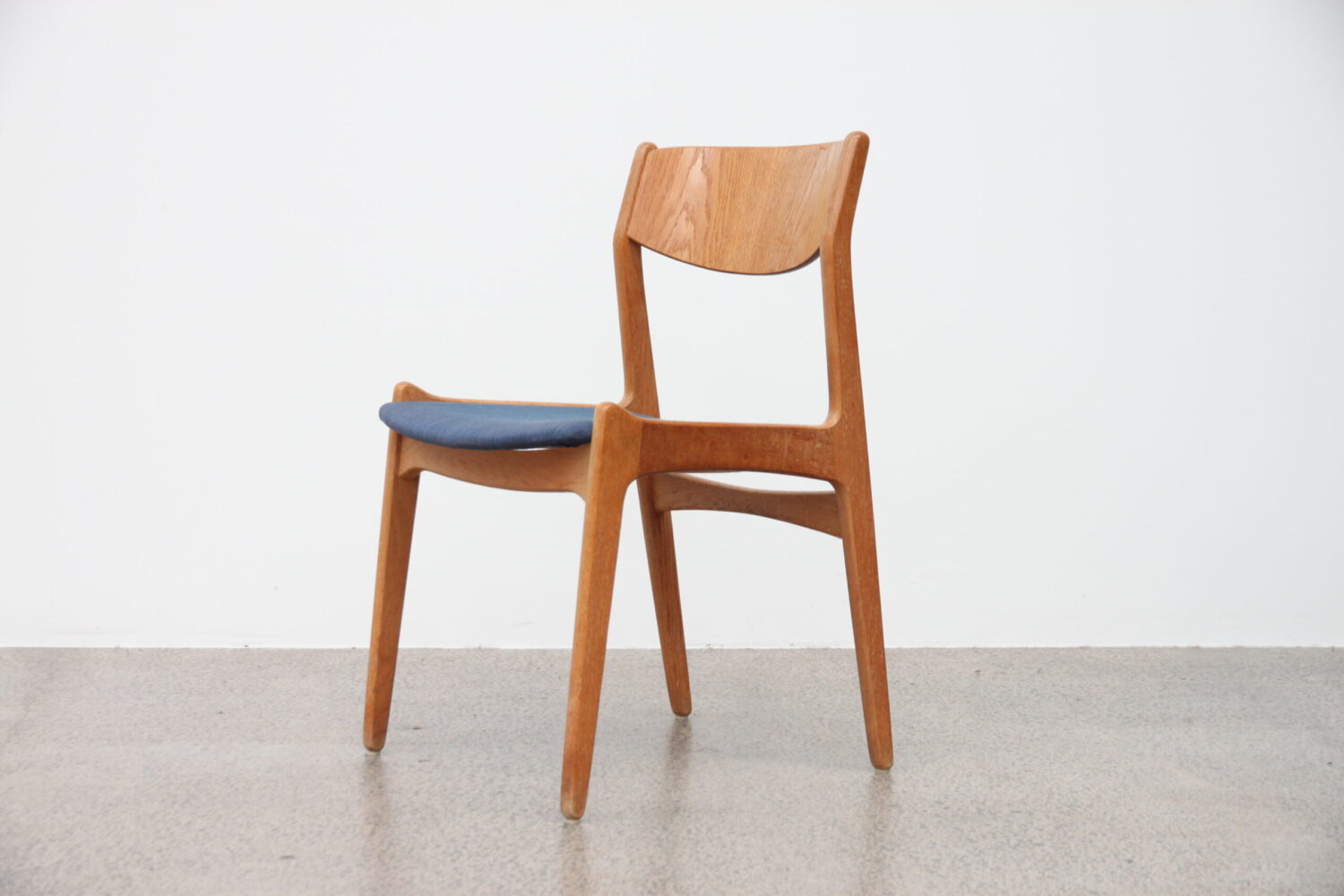 Oak Dining Chairs by Henning Kjaernulf X4