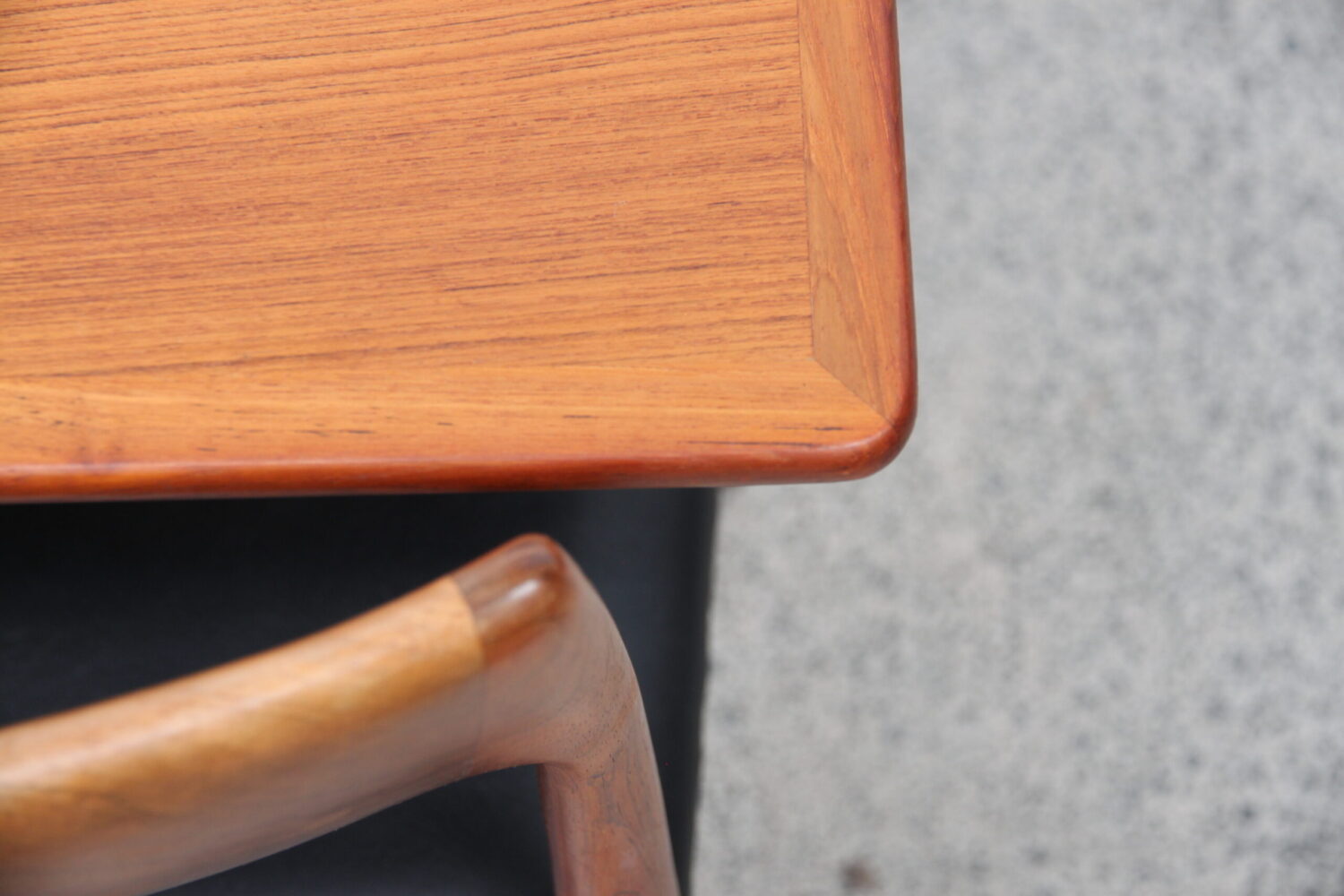 Teak Extendable Table
