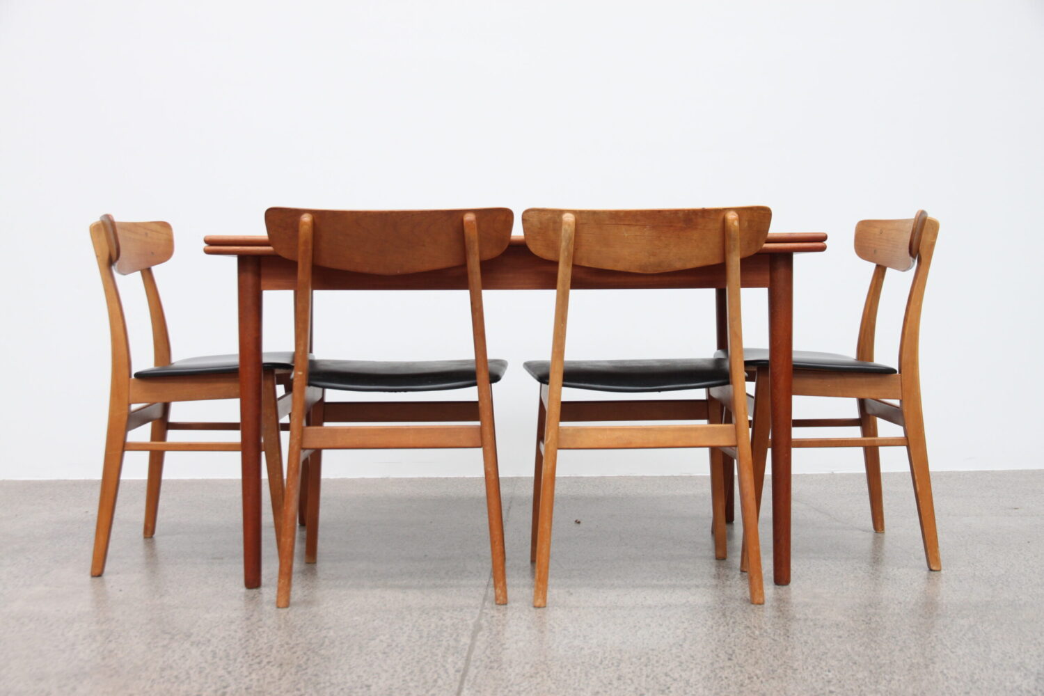 Danish Draw Leaf Extendable Table