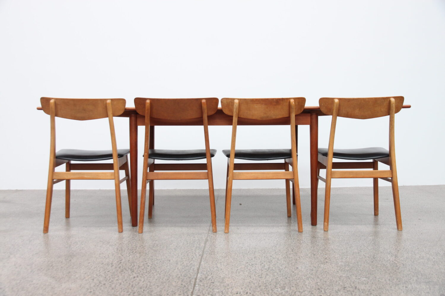 Danish Draw Leaf Extendable Table