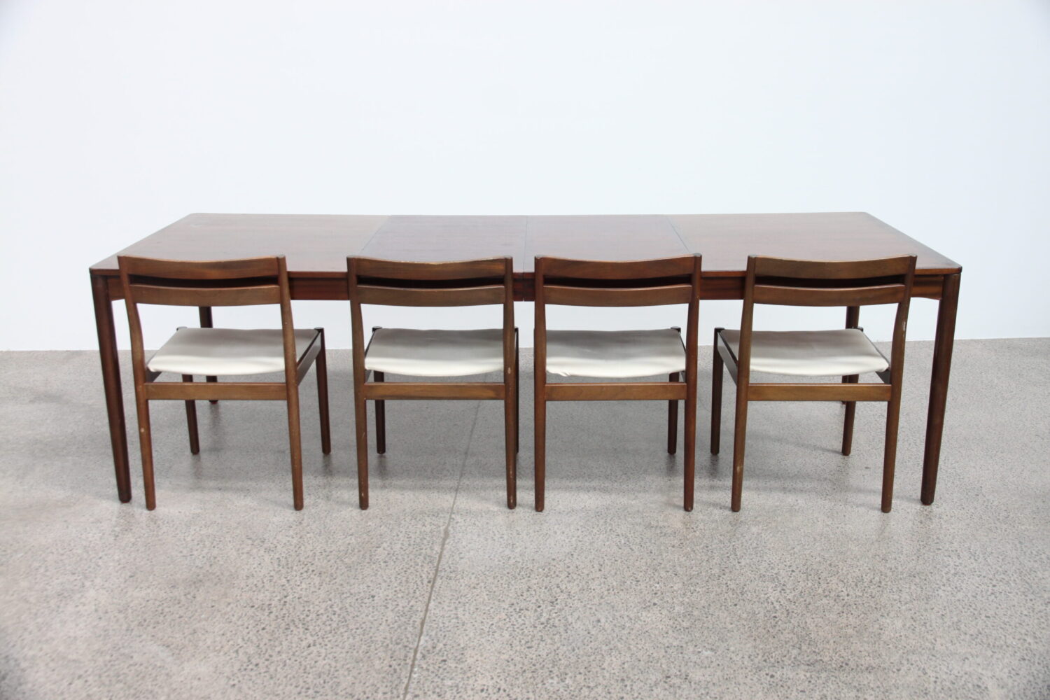 Dining Suite by Vamo