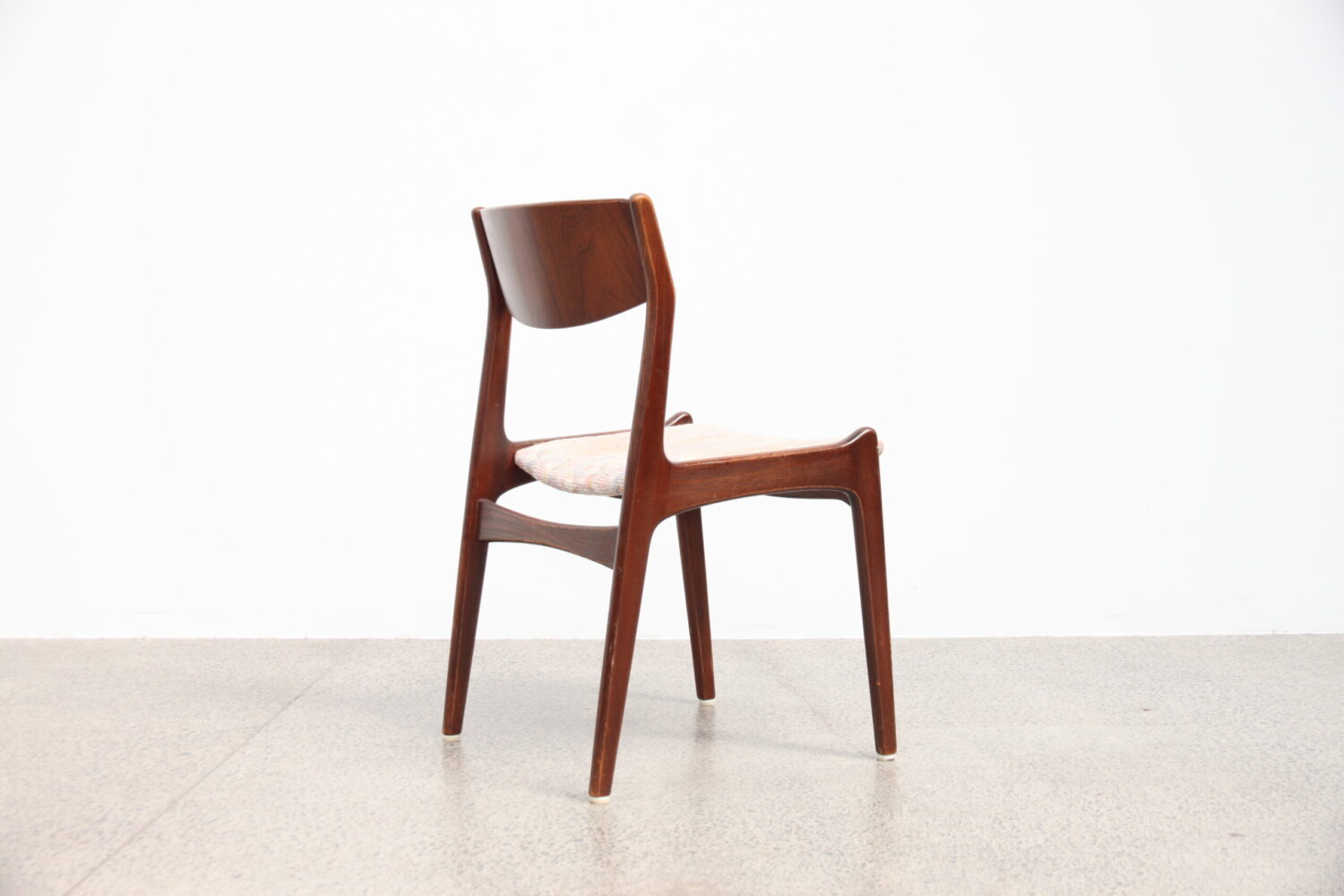 Dining Chairs by Henning Kjaernulf X6