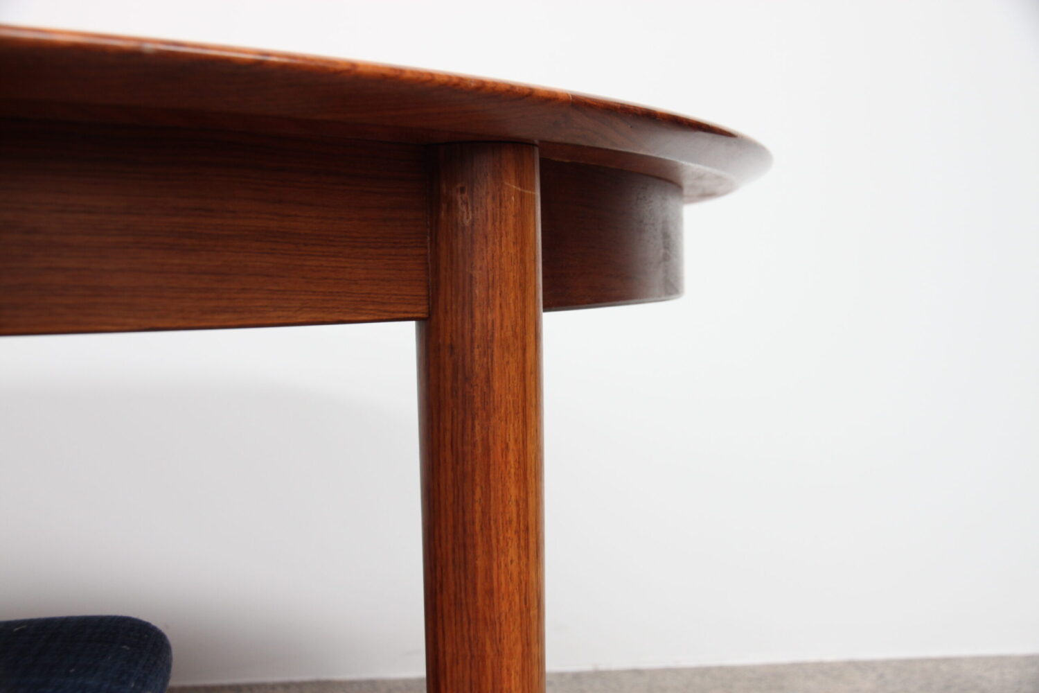 Large Banquet Table With X3 Extensions
