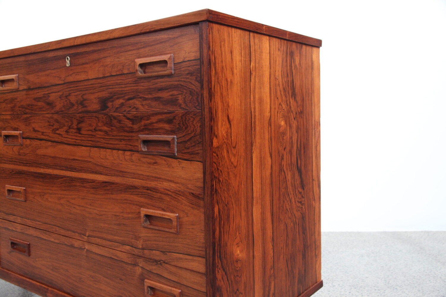 8 Drawer Low Boy Sold