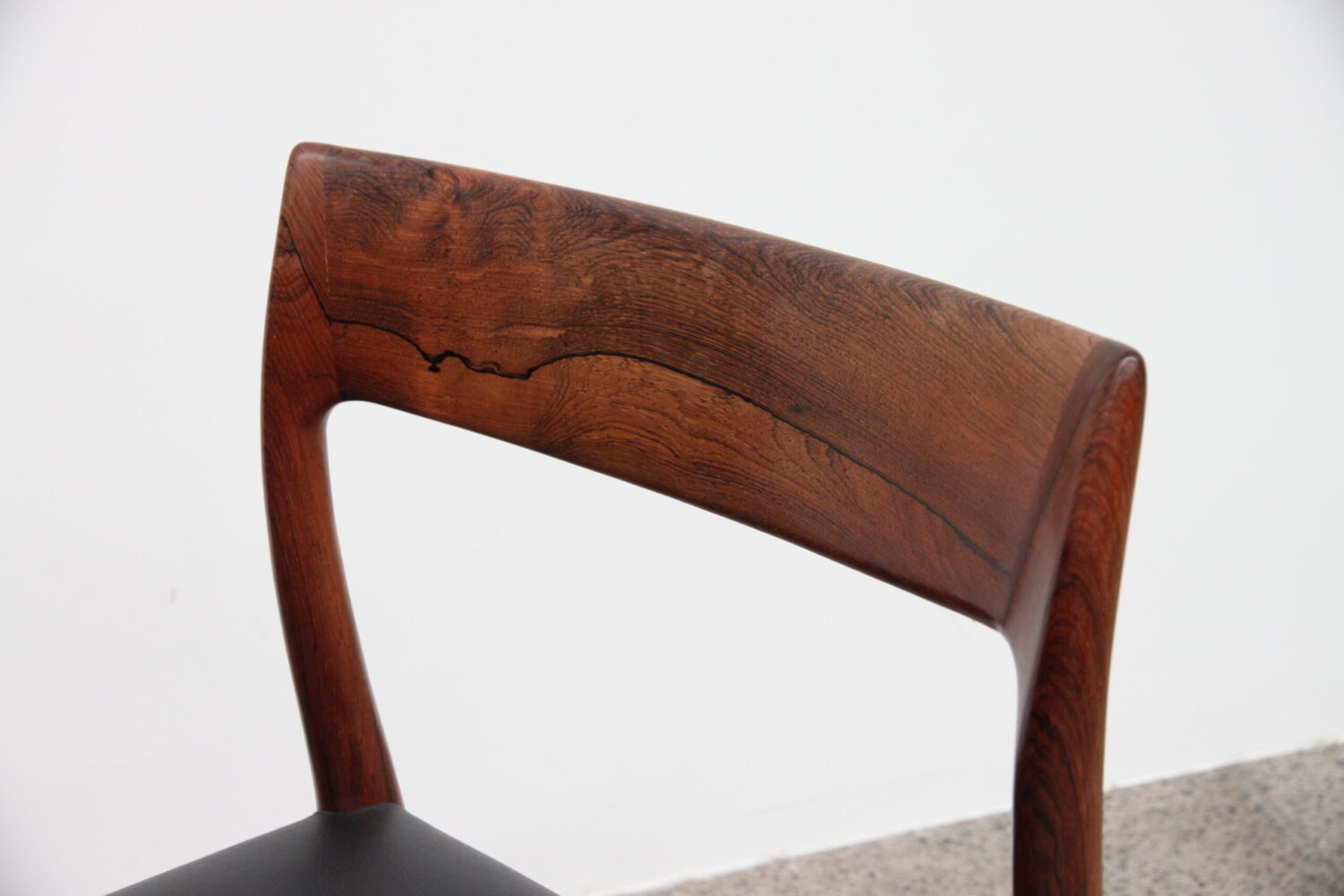 Set of X6 Dining Chairs by Niels Moller model 77
