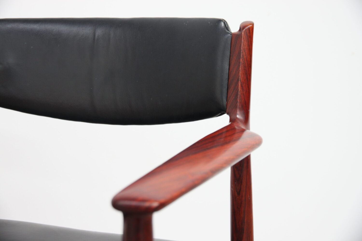 Carver Chairs by Arne Vodder x8 with Leather